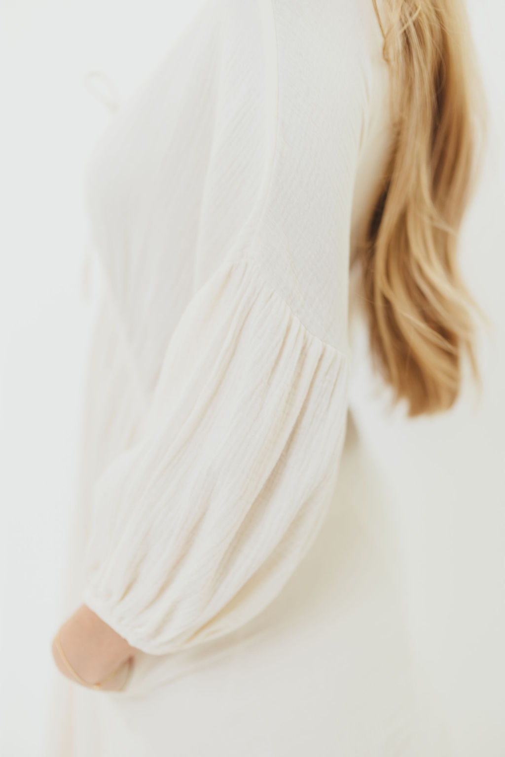 Hunter 100% Cotton Gauze Midi Dress in Soy - Bump Friendly