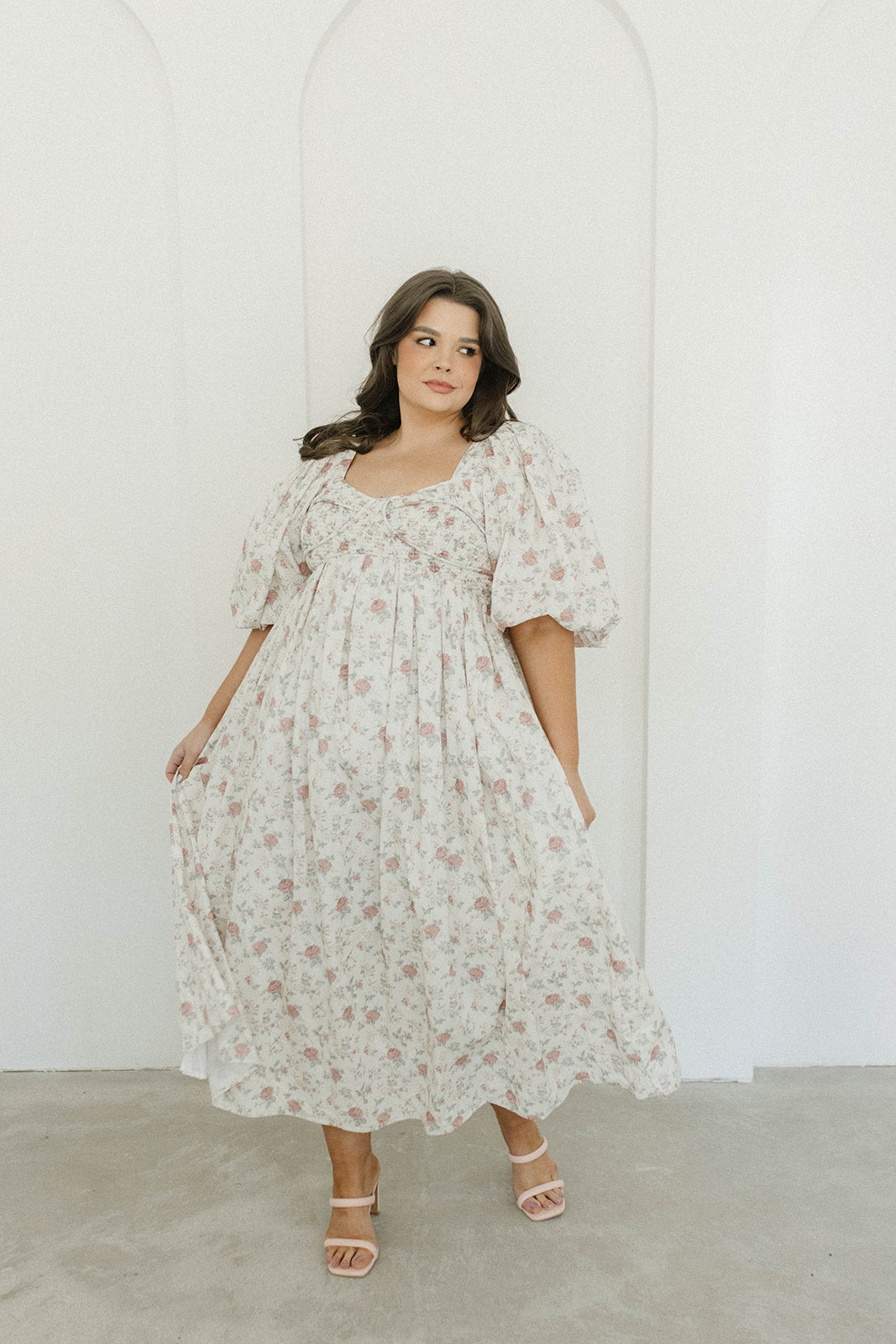 Harlow Maxi Dress in Off-White Floral - Bump Friendly & Inclusive Sizing (S-3XL) *Final-Sale*