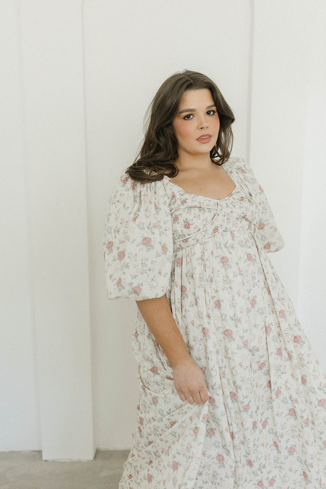 Harlow Maxi Dress in Off-White Floral - Bump Friendly & Inclusive Sizing (S-3XL) *Final-Sale*