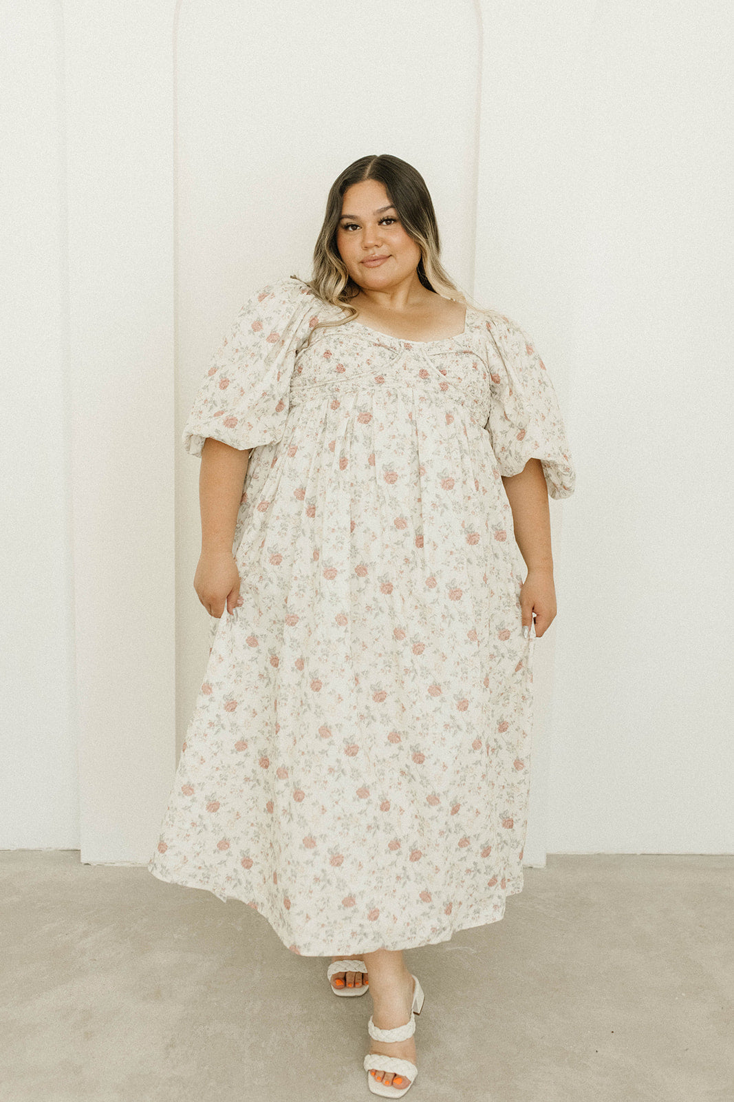 Harlow Maxi Dress in Off-White Floral - Bump Friendly & Inclusive Sizing (S-3XL) *Final-Sale*