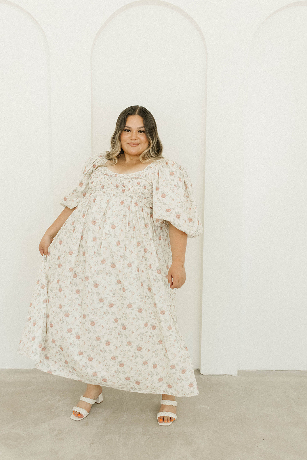 Harlow Maxi Dress in Off-White Floral - Bump Friendly & Inclusive Sizing (S-3XL) *Final-Sale*