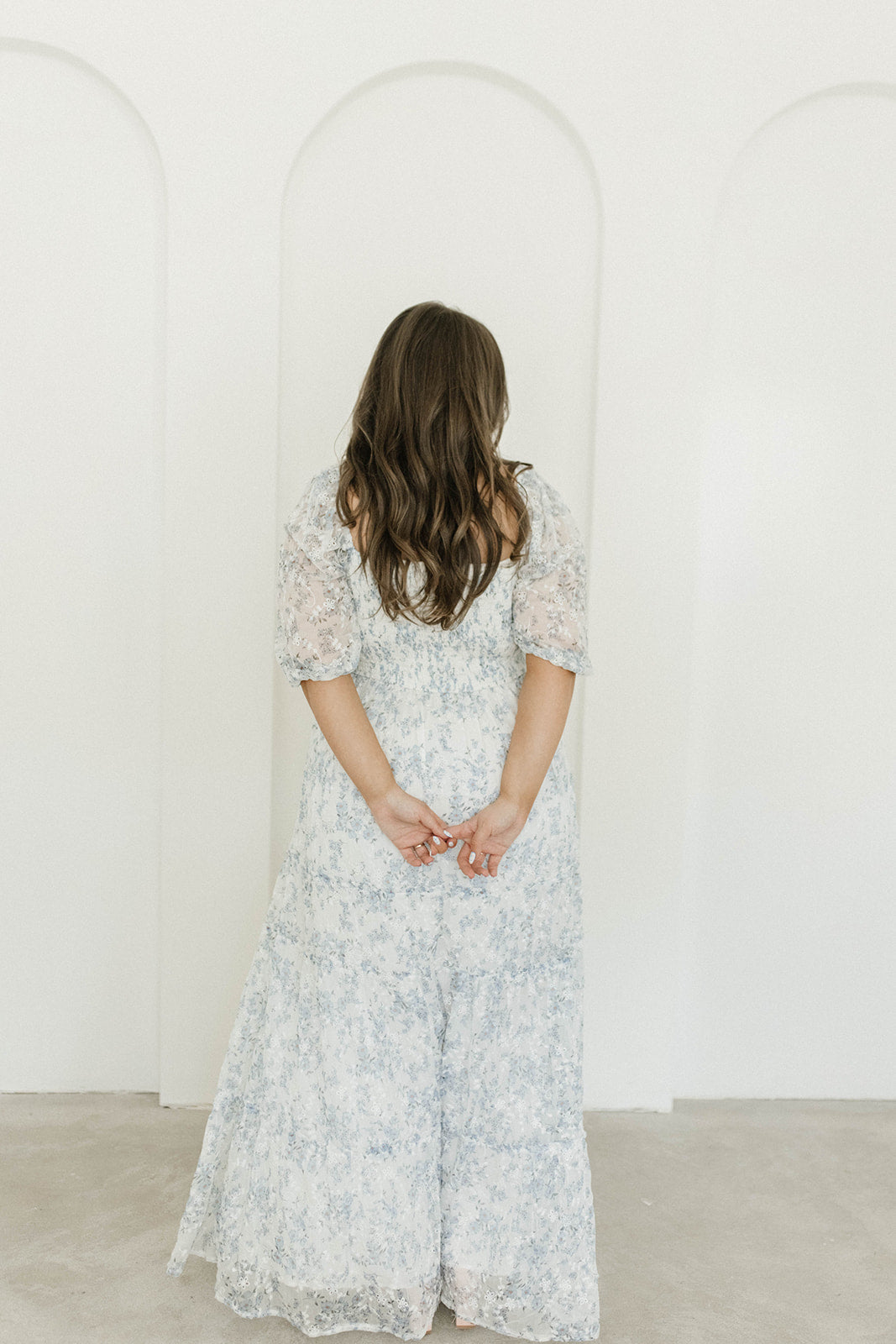 Daphne High Slit Eyelet Detail Maxi Dress in Blue and White Floral - Inclusive Sizing