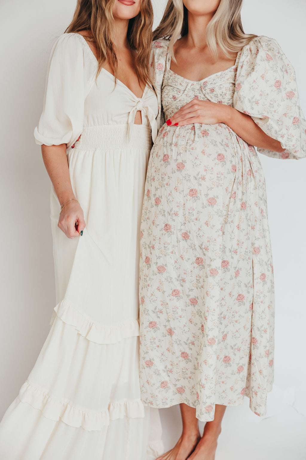Harlow Maxi Dress in Off-White Floral - Bump Friendly & Inclusive Sizing (S-3XL) *Final-Sale*