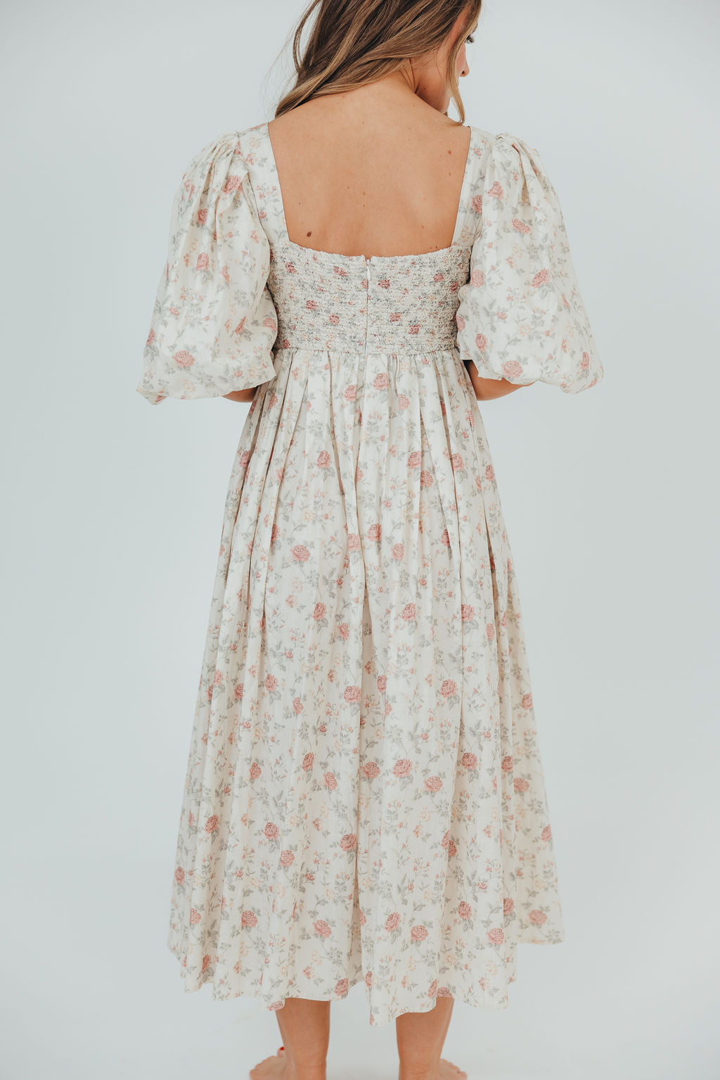 Harlow Maxi Dress in Off-White Floral - Bump Friendly & Inclusive Sizing (S-3XL) *Final-Sale*