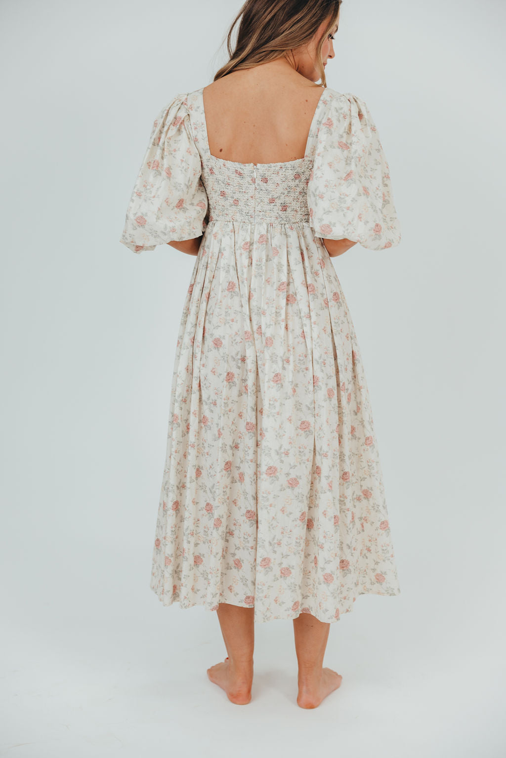 Harlow Maxi Dress in Off-White Floral - Bump Friendly & Inclusive Sizing (S-3XL) *Final-Sale*