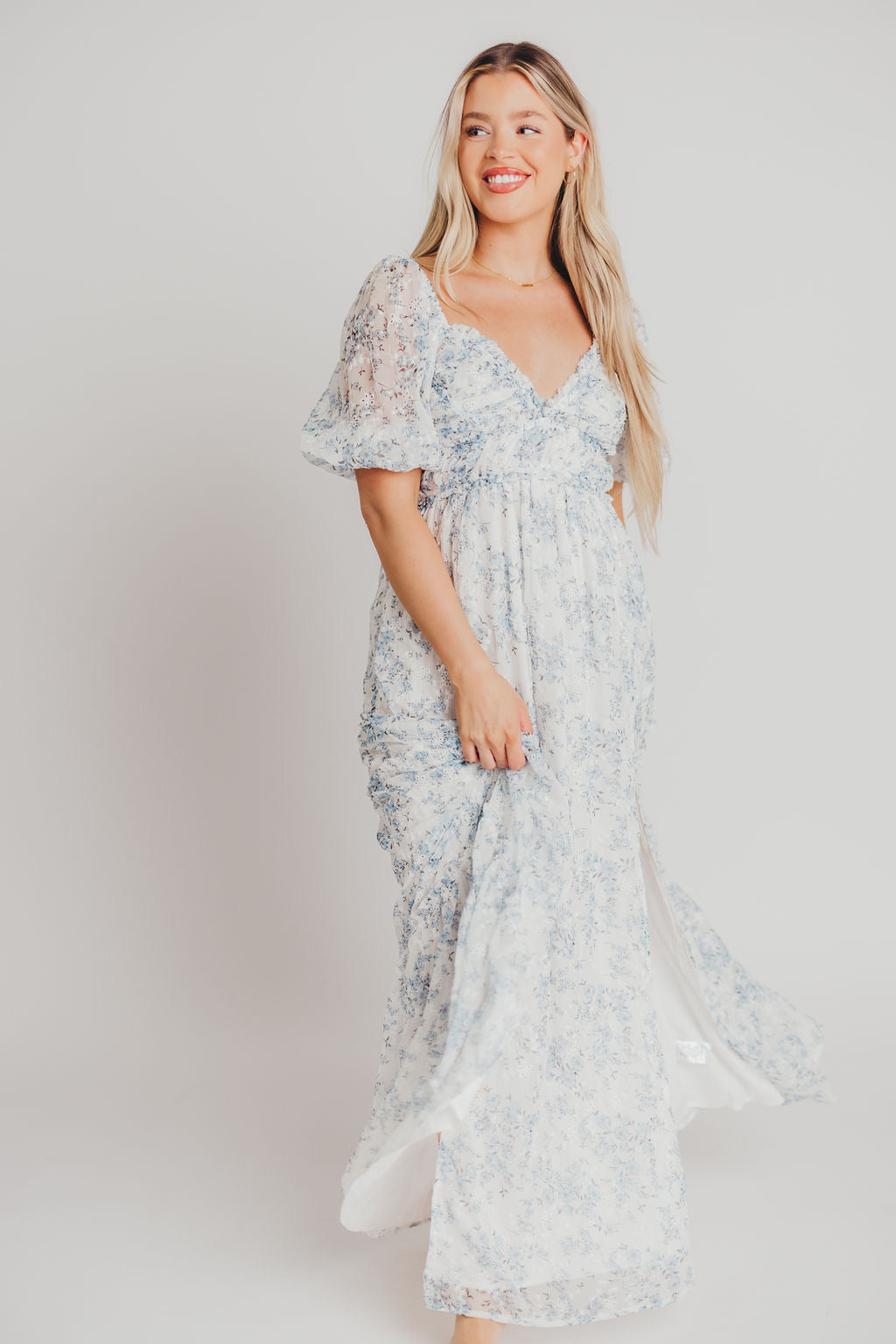 Daphne High Slit Eyelet Detail Maxi Dress in Blue and White Floral - Inclusive Sizing