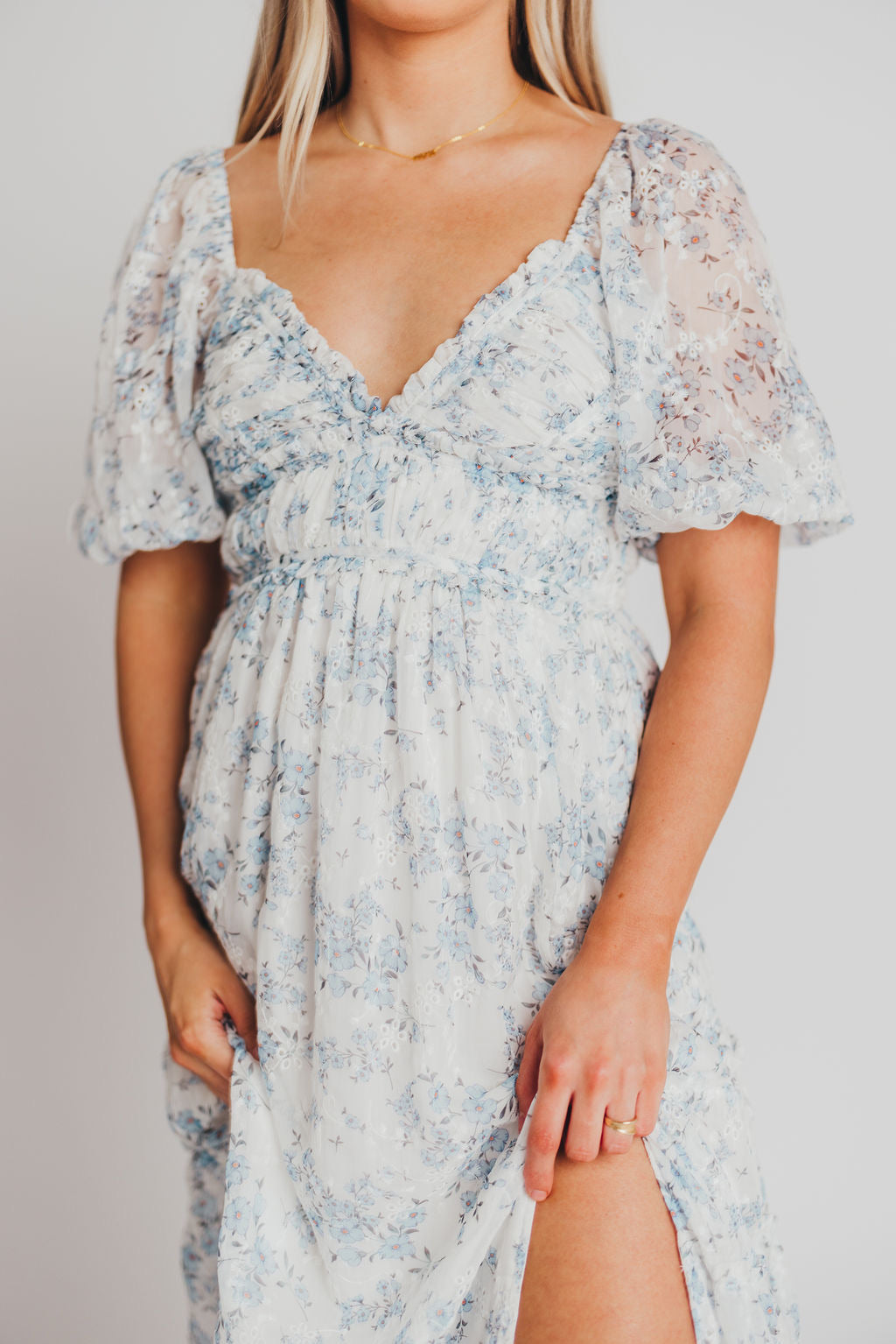 Daphne High Slit Eyelet Detail Maxi Dress in Blue and White Floral - Inclusive Sizing