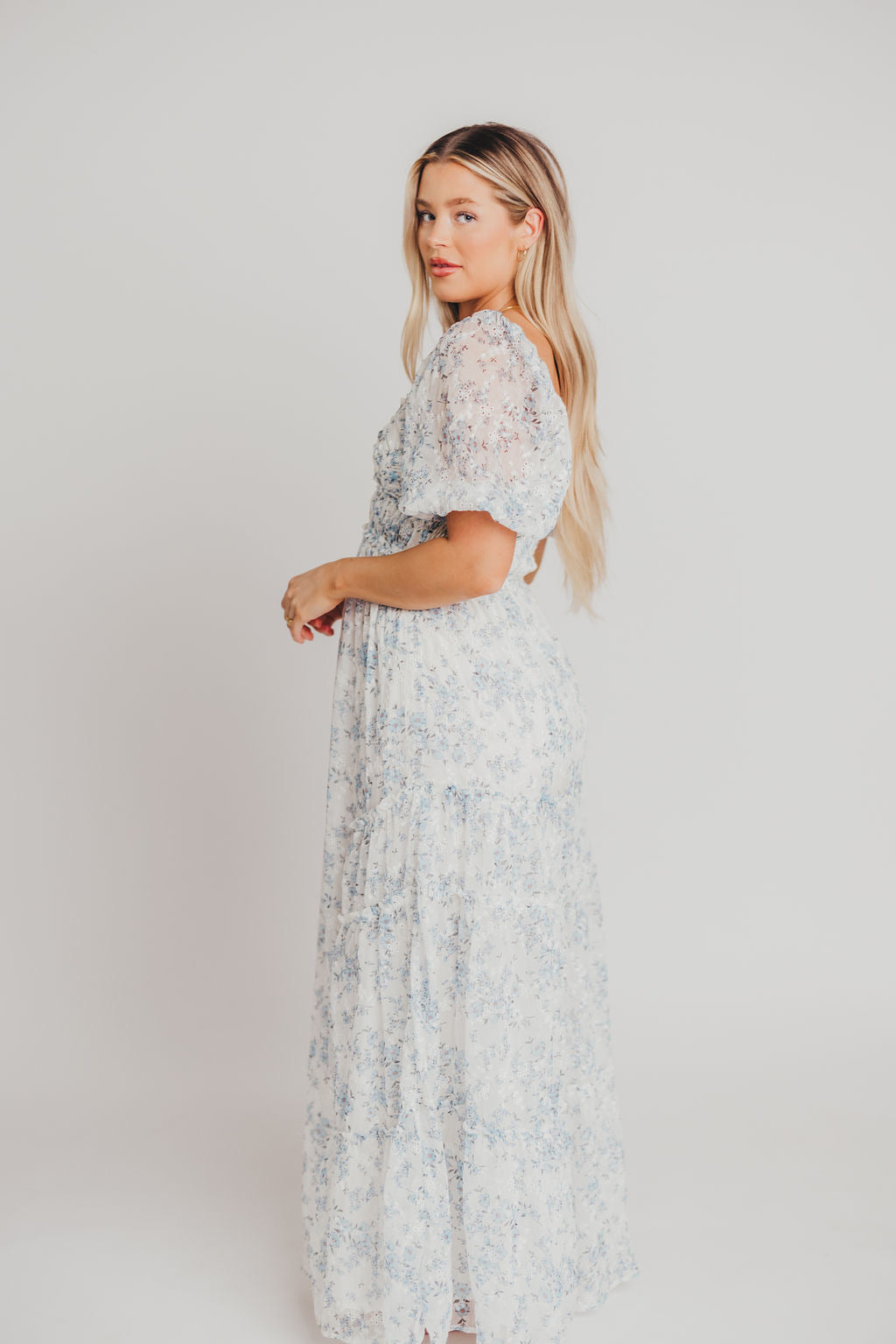 Daphne High Slit Eyelet Detail Maxi Dress in Blue and White Floral - Inclusive Sizing